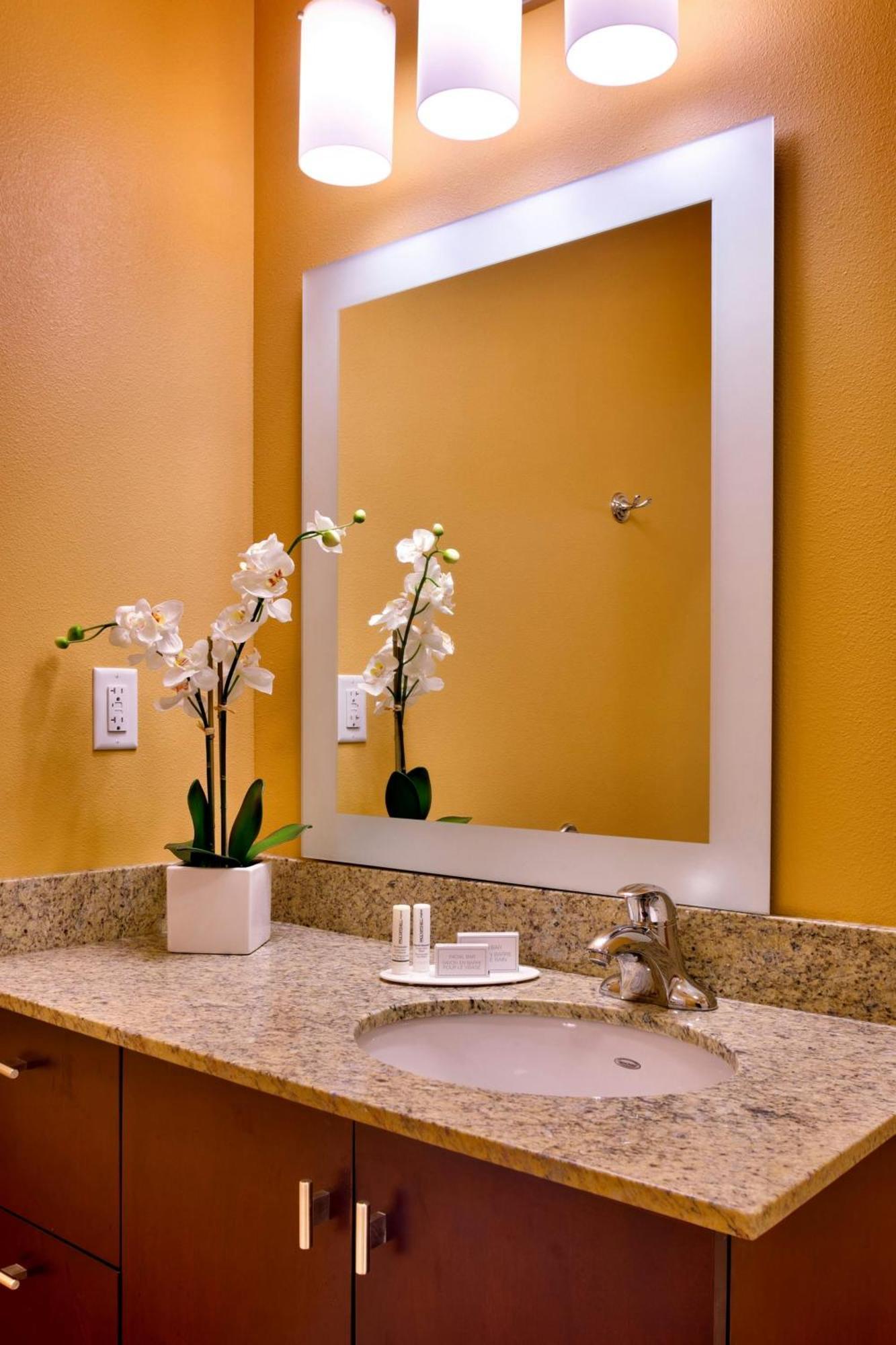 Towneplace Suites By Marriott Missoula Exterior photo