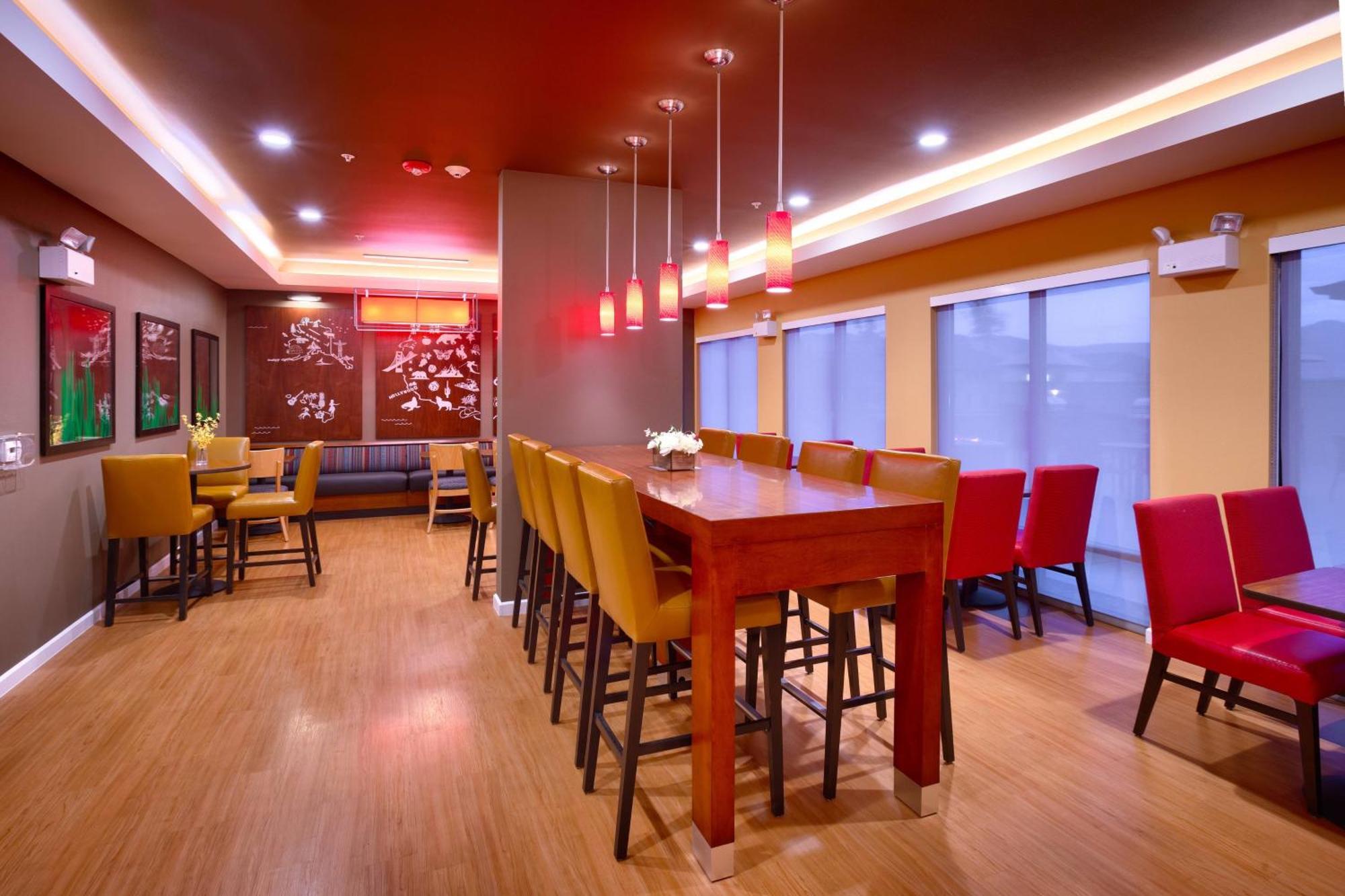 Towneplace Suites By Marriott Missoula Exterior photo