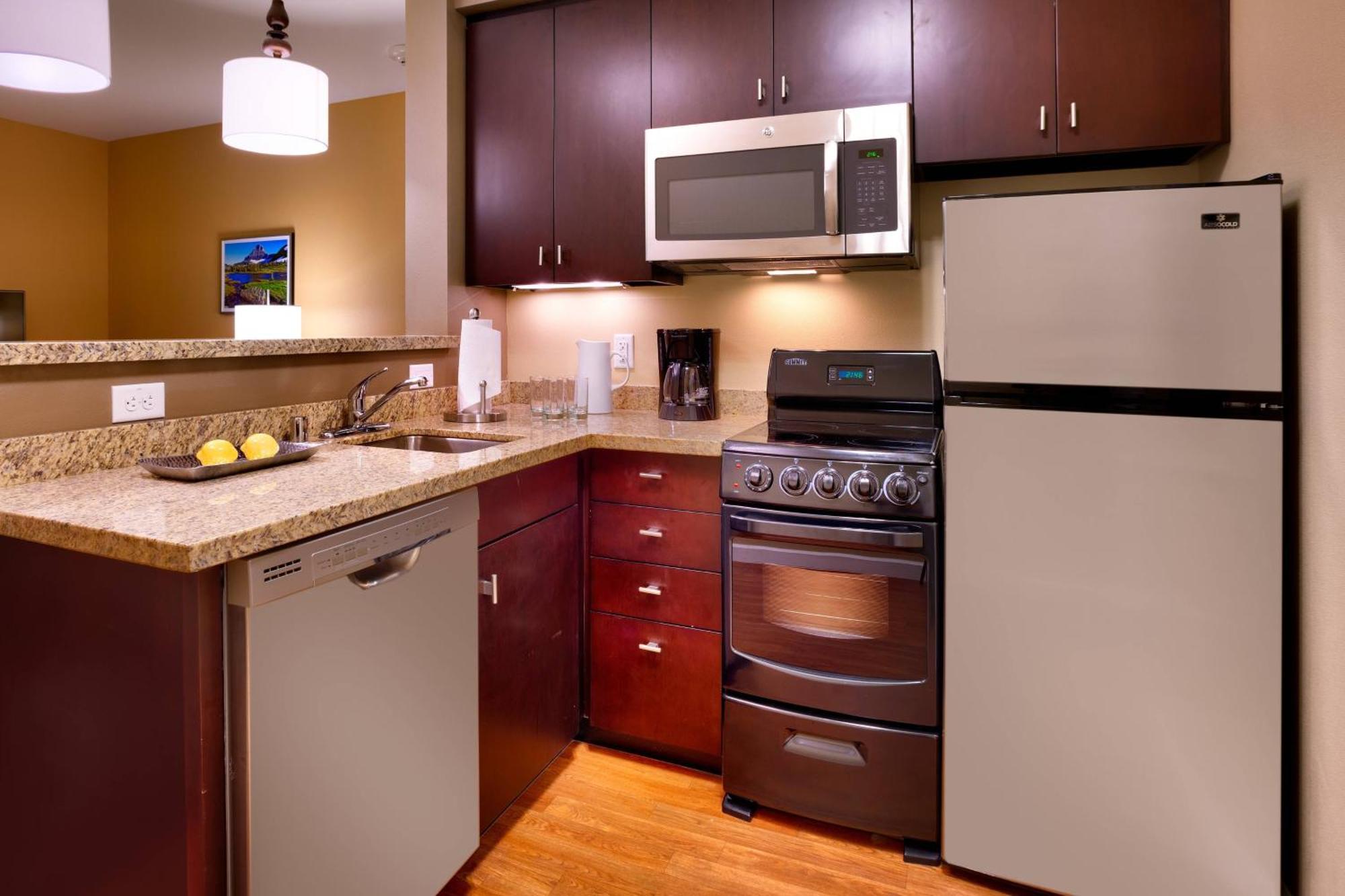 Towneplace Suites By Marriott Missoula Exterior photo